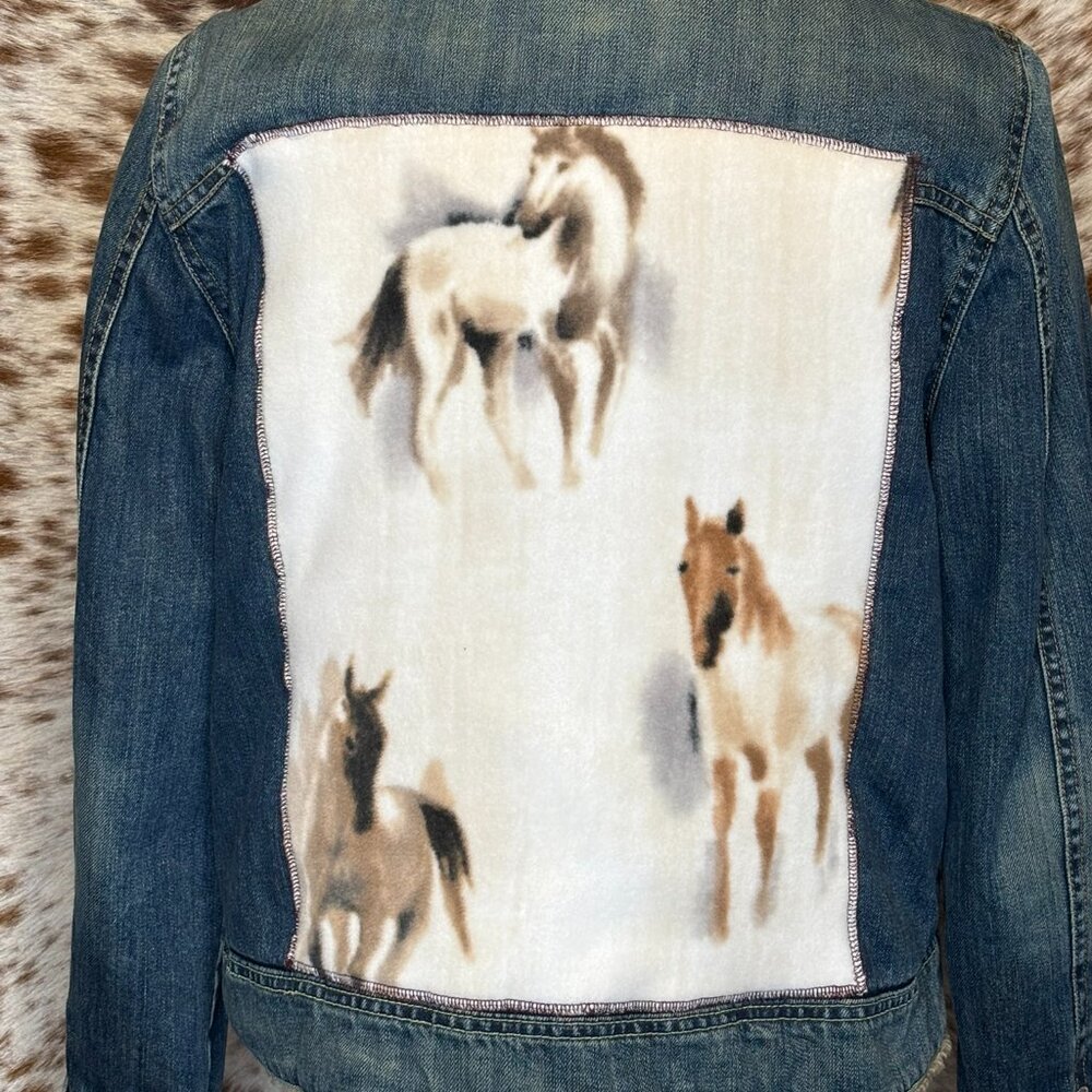 UpCycled ONE OF A KIND Western jean jacket, horse pattern cream fleece -L